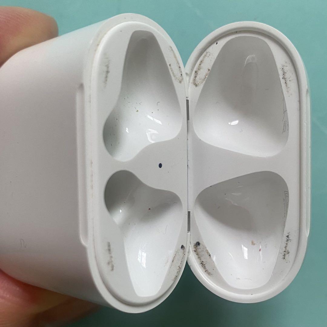 AirPods本体 ホワイト 充電ケース付き(右耳のみ) 第三世代
