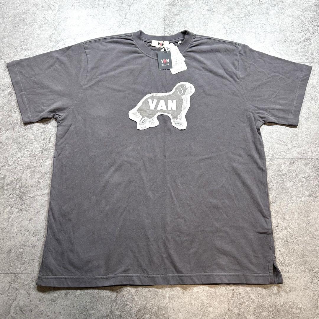新品・タグ付き【VAN】ヴァンヂャケット/ドッグワッペンTシャツ(XL)グレー◎