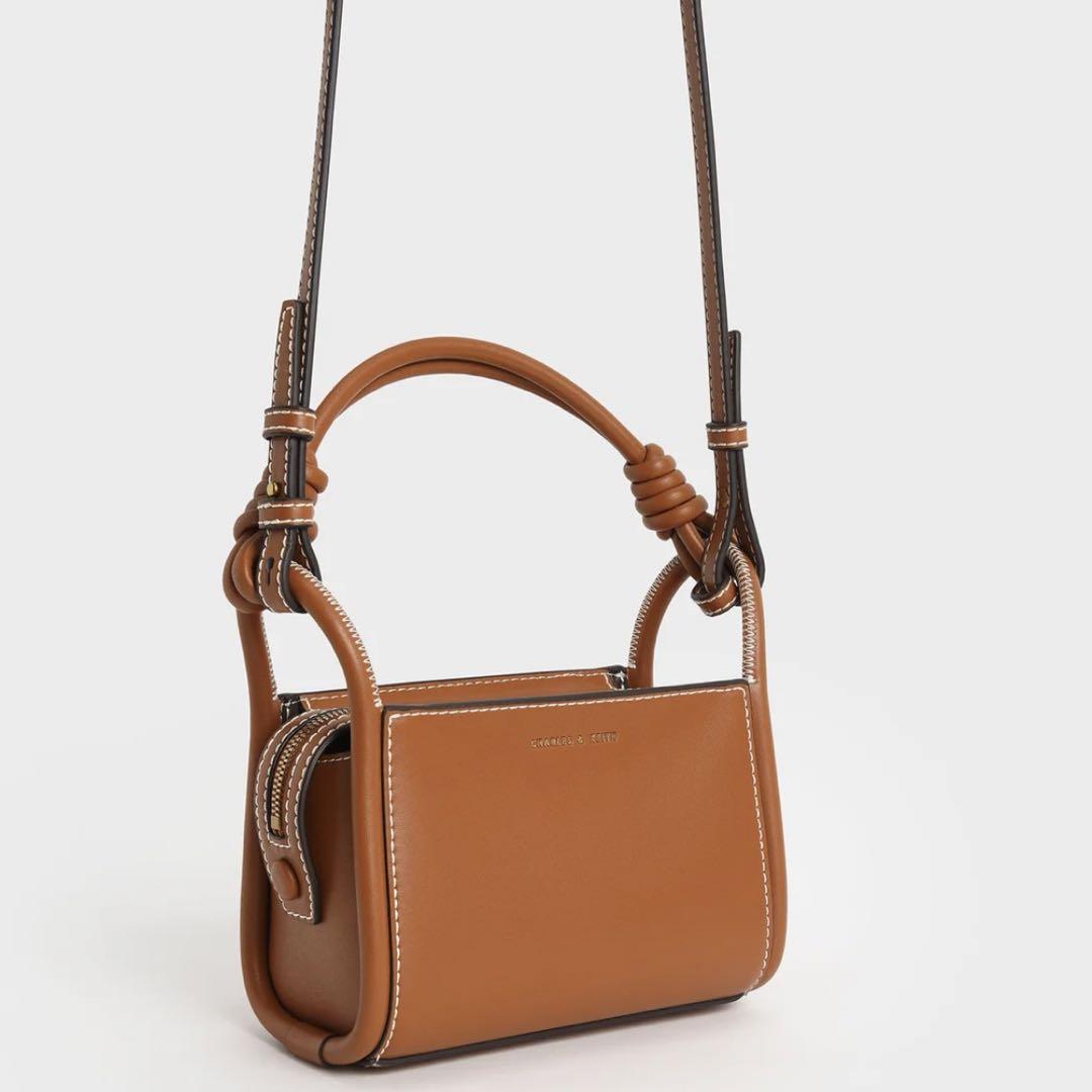 ファッション CHARLES & KEITH】完売品ノッティドハンドル ボクシーバッグ バッグ
