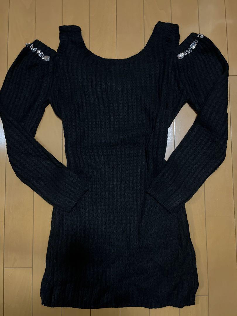 【送料無料（一部地域を除く）】 ビジュー付きニットワンピース DaTuRa 黒 メルカリ - ワンピース