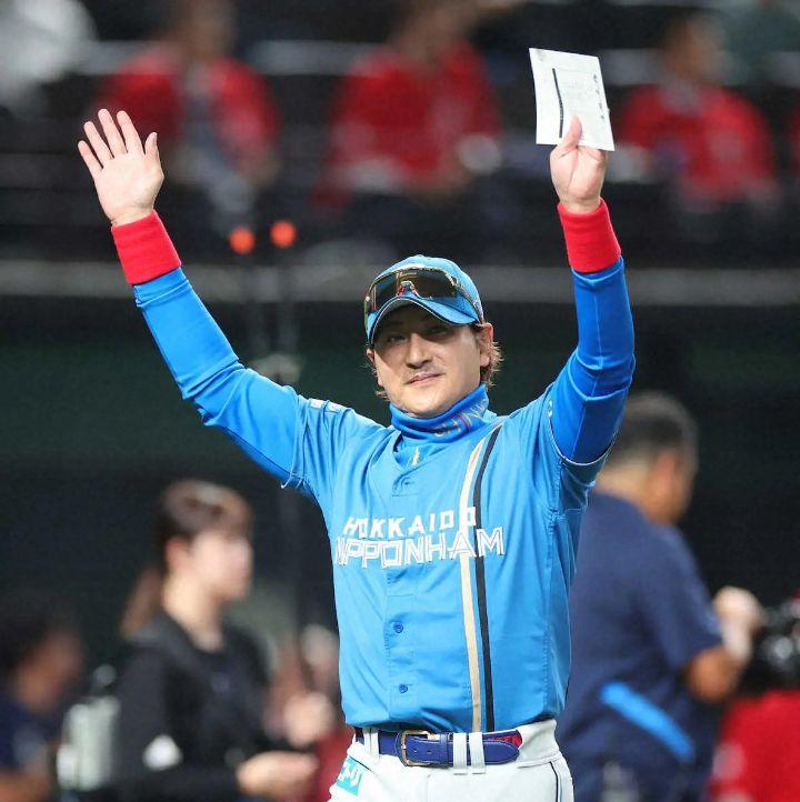 【タグ付】日本ハム　ファイターズ　新庄 　ユニフォーム　ファナティクス　M