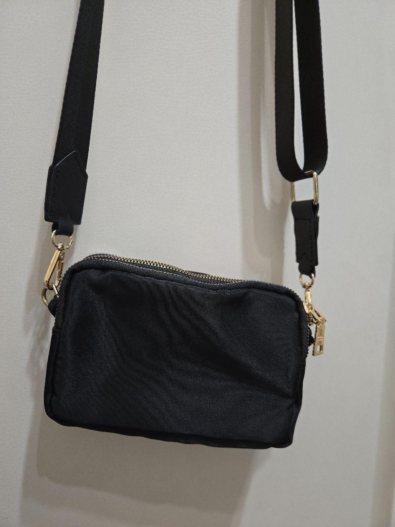 PRADA　ノベルティ　ポーチショルダーバッグ　レディース　プラダ