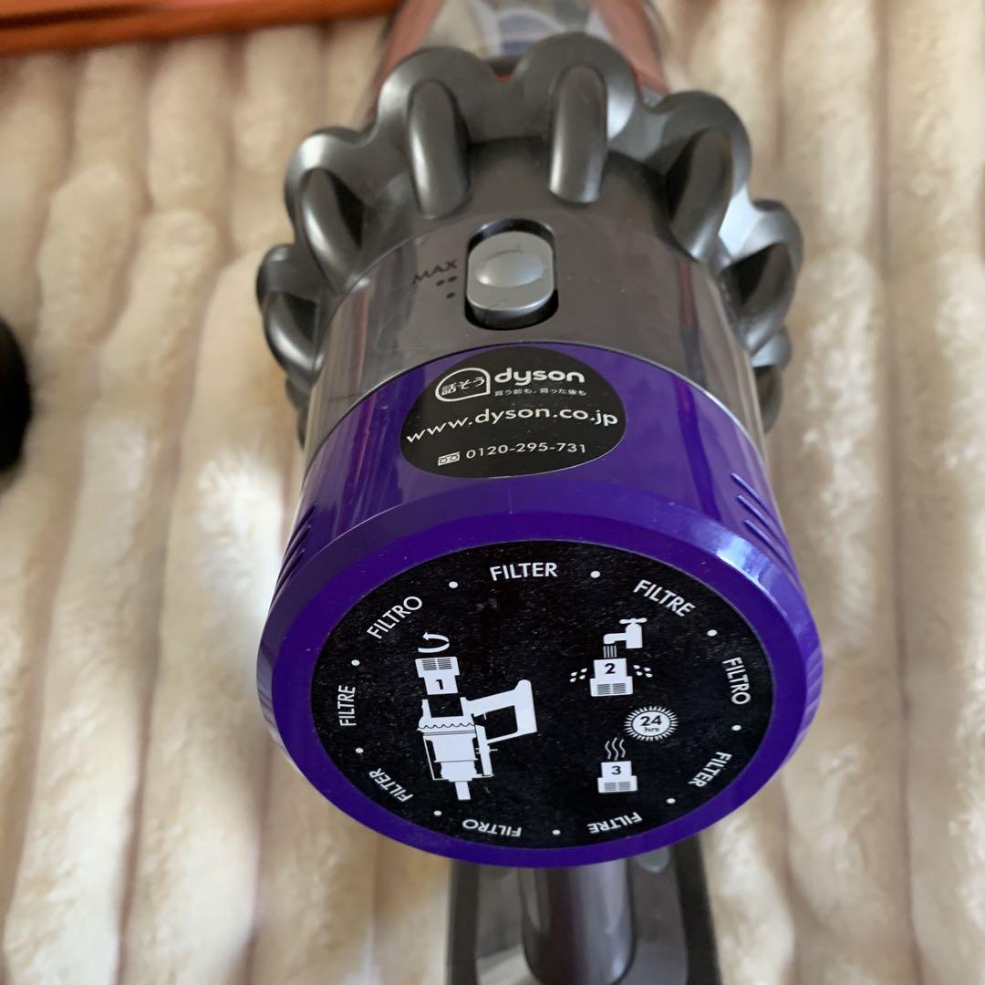 Dyson Cyclone V10 スティッククリーナー 各種ノズル付き中古