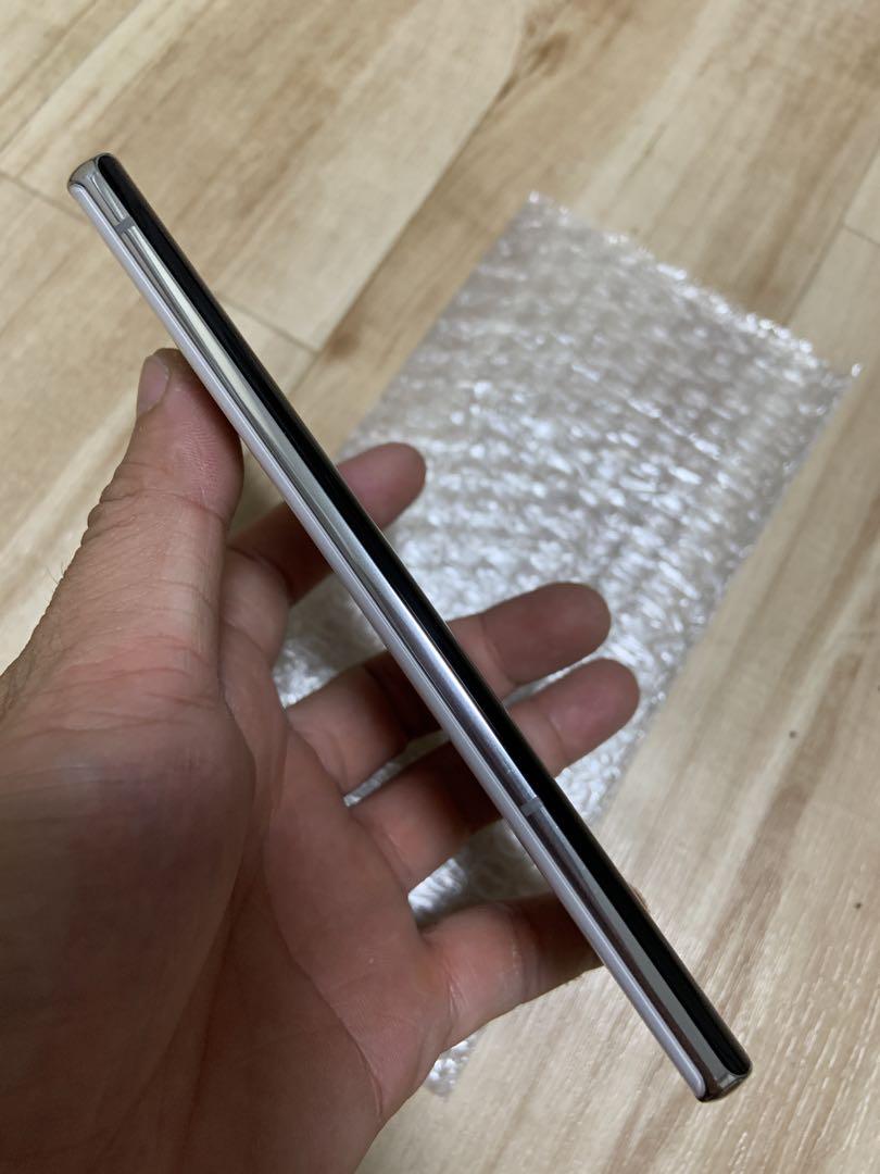 概ね美品　Arrows NX9 ホワイト　スマートフォン F-52A ドコモ