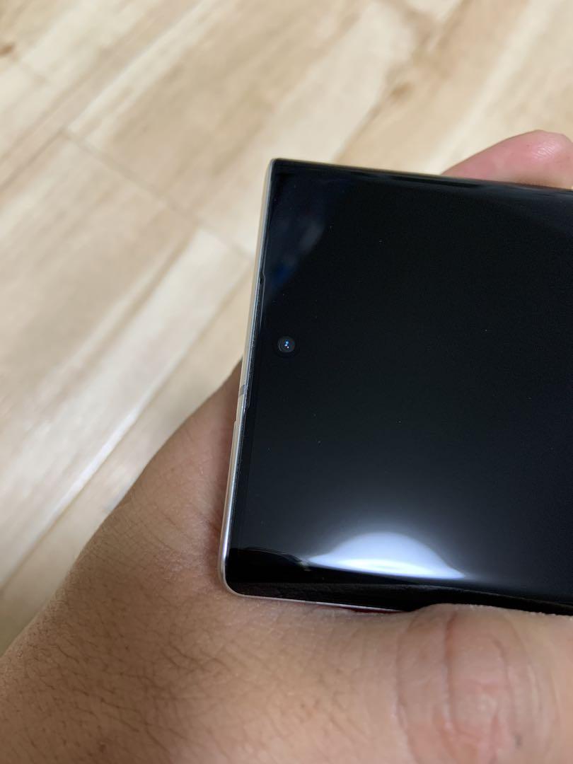 概ね美品　Arrows NX9 ホワイト　スマートフォン F-52A ドコモ