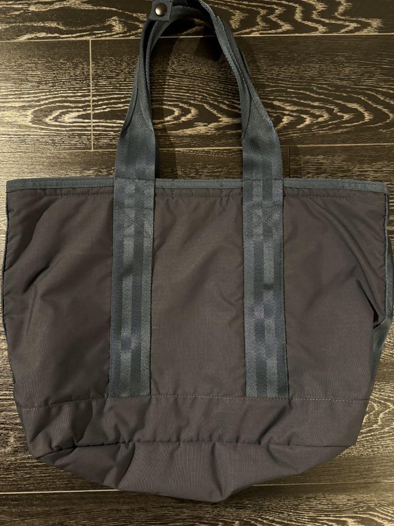 【値下げ！】ブリーフィング DISCRETE TOTE M MW ネイビー