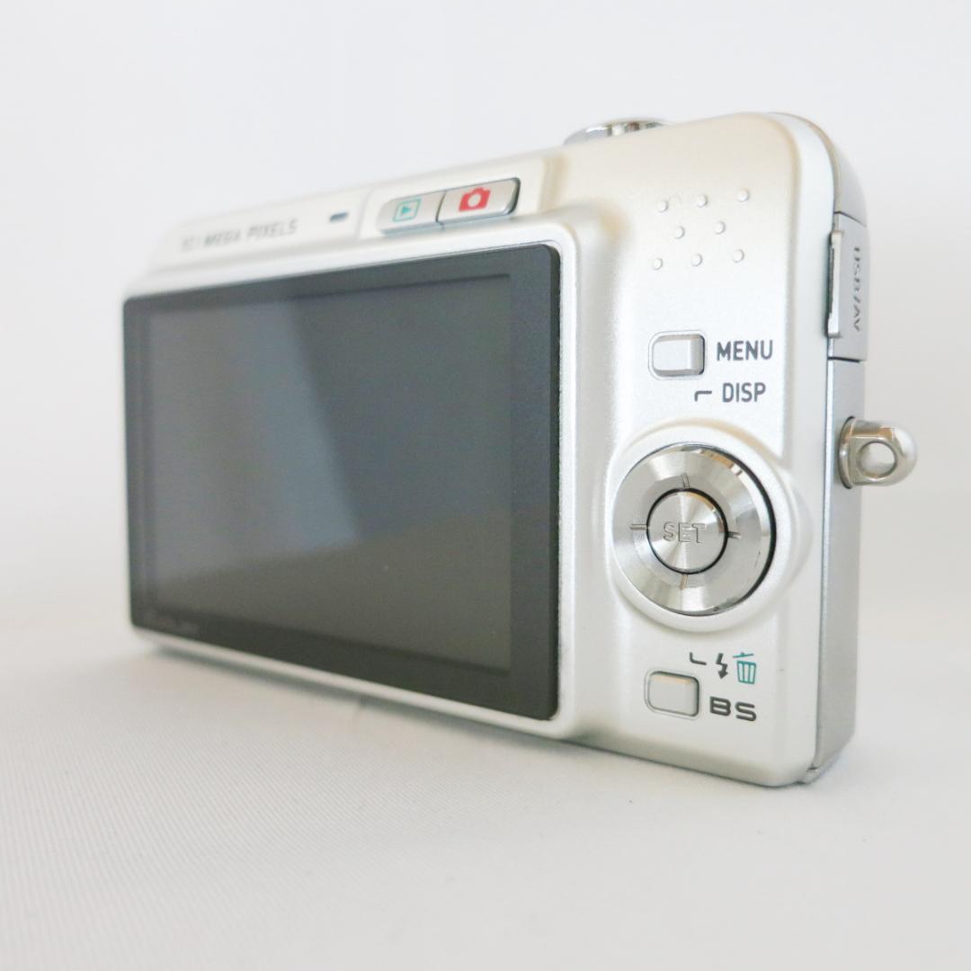 CASIO EXILIM EX-Z1050 シルバー コンパクトデジタルカメラ CASIO EXILIM EX-Z1050 シルバー コンパクトデジタルカメラ