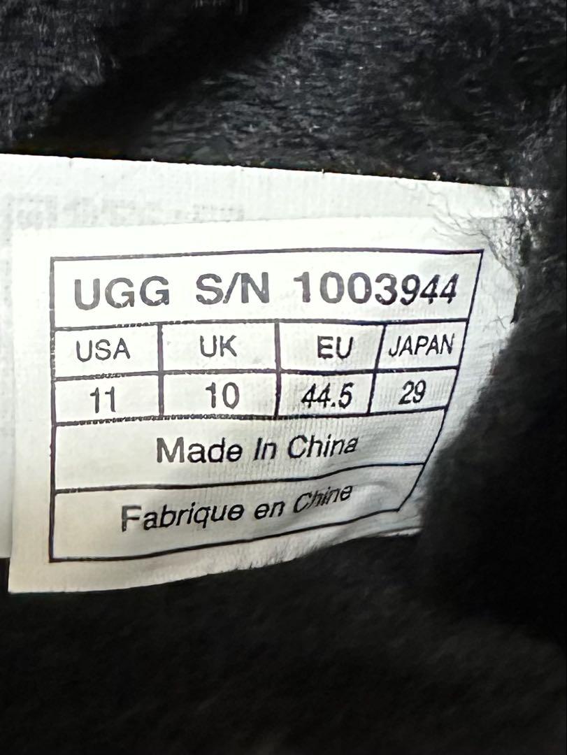 ♠ UGG
