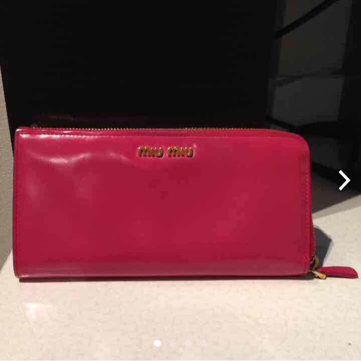 miu miu 長財布