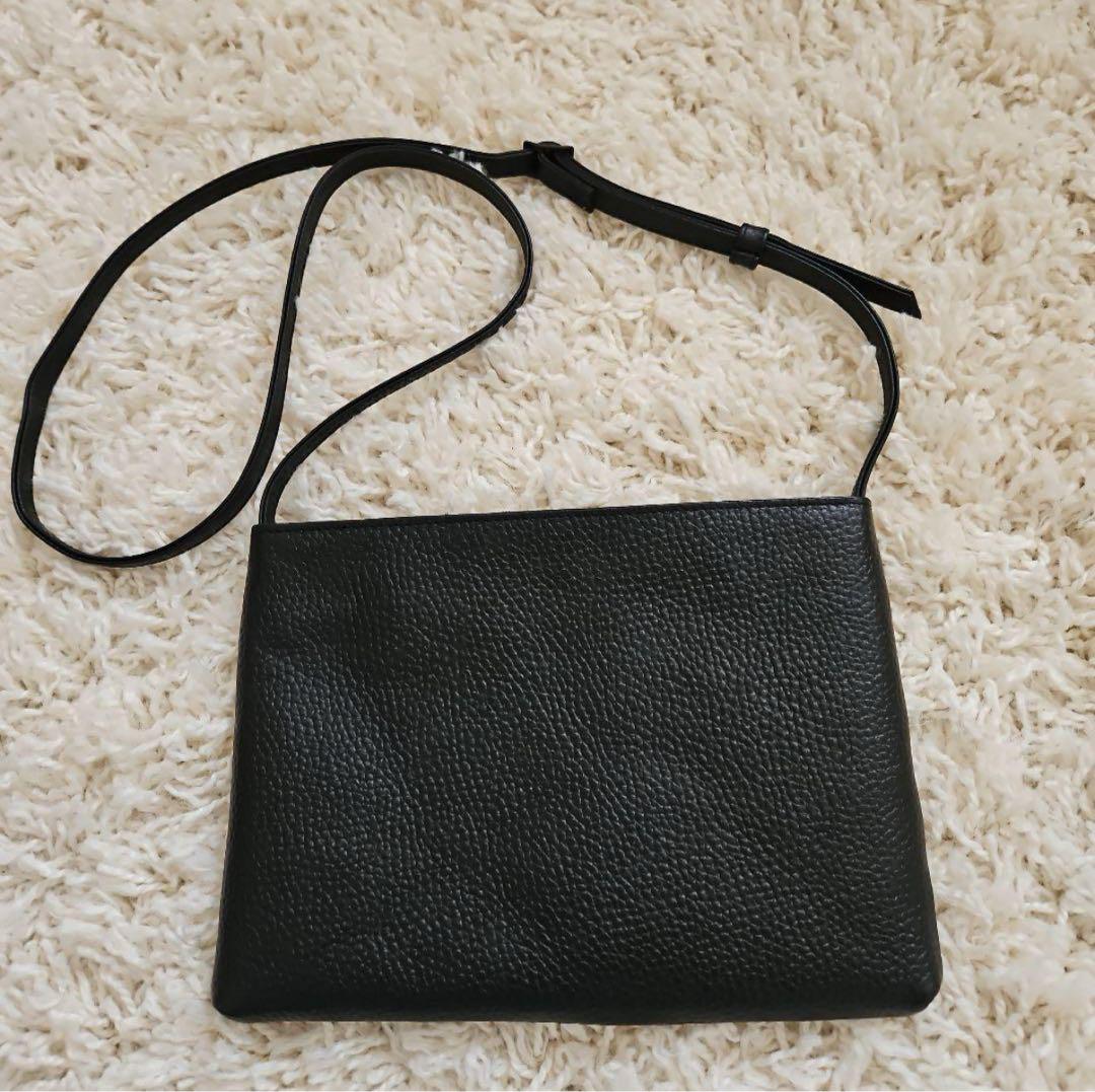 HushTug ハッシュタグ ブラックレザー サコッシュ ショルダー