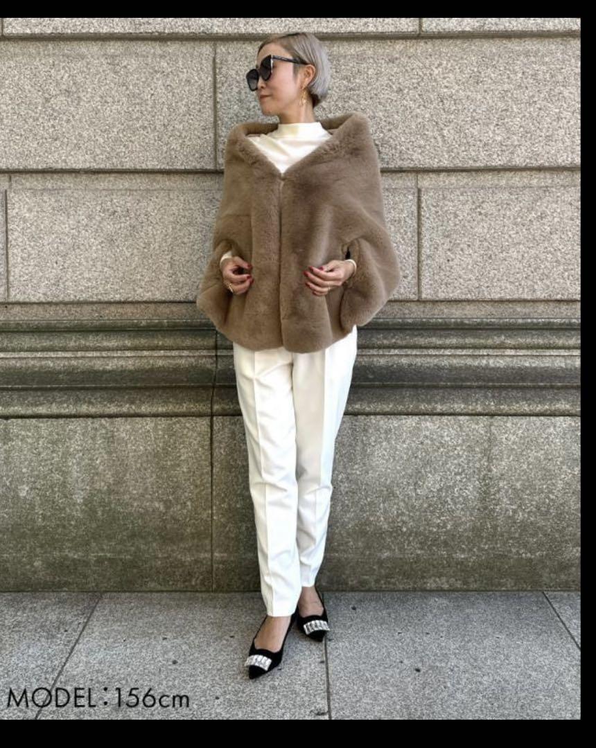 ジェンヌ　Janne リッチボリュームファーケープ　ベージュ