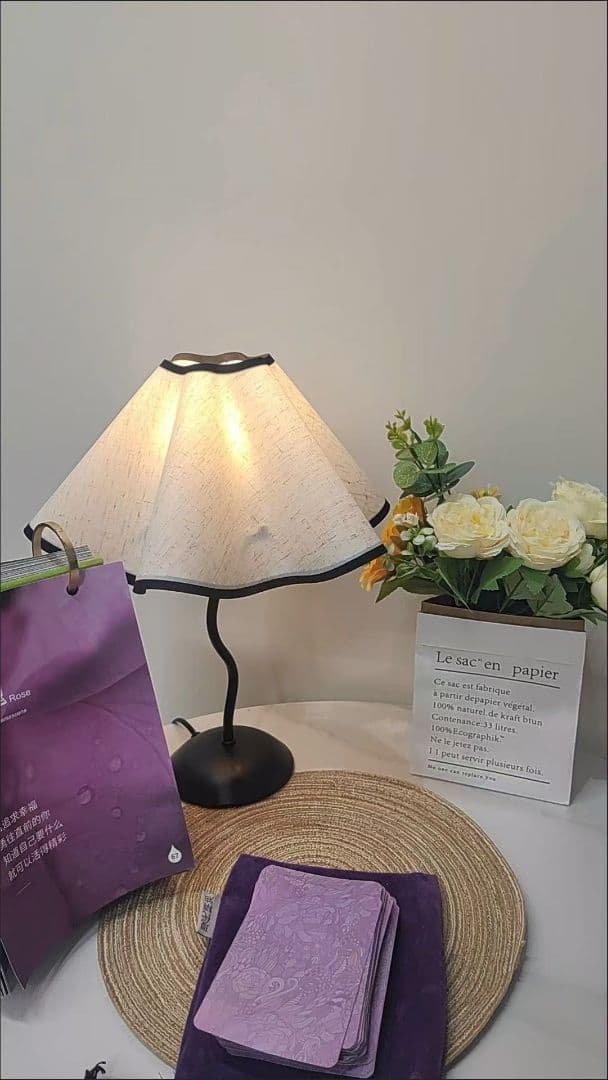 ベージュの布製テーブルランプ目立った傷や汚れなし NEXPOTALLINN_EU
