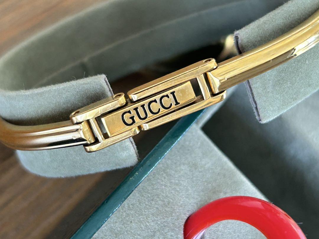 GUCCI　着せ替え　時計　チェンジベゼル　バングル　ブレスレットウォッチ