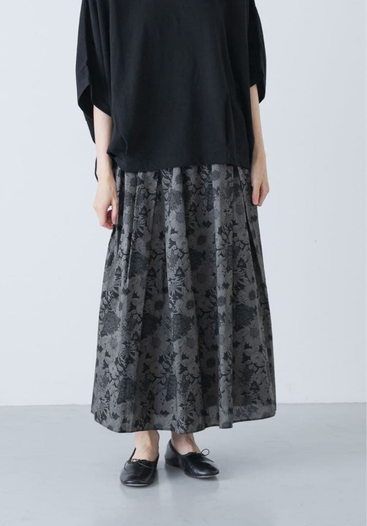 【新品未使用】　かぐれ　リバティプリントスカート