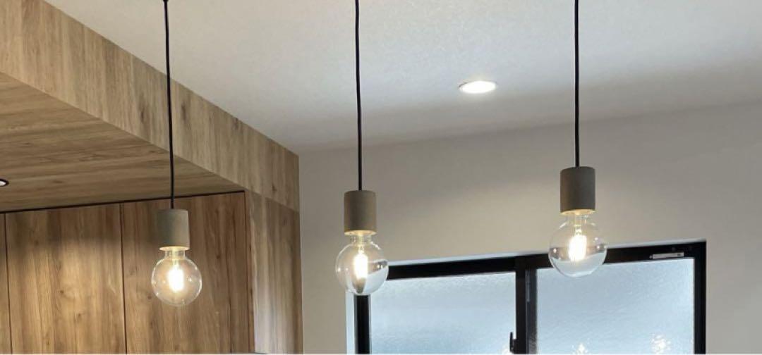 コイズミ　ペンダントライト　（天井直付）LED電球