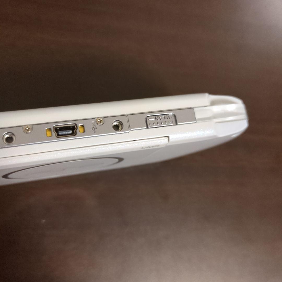 パールホワイト