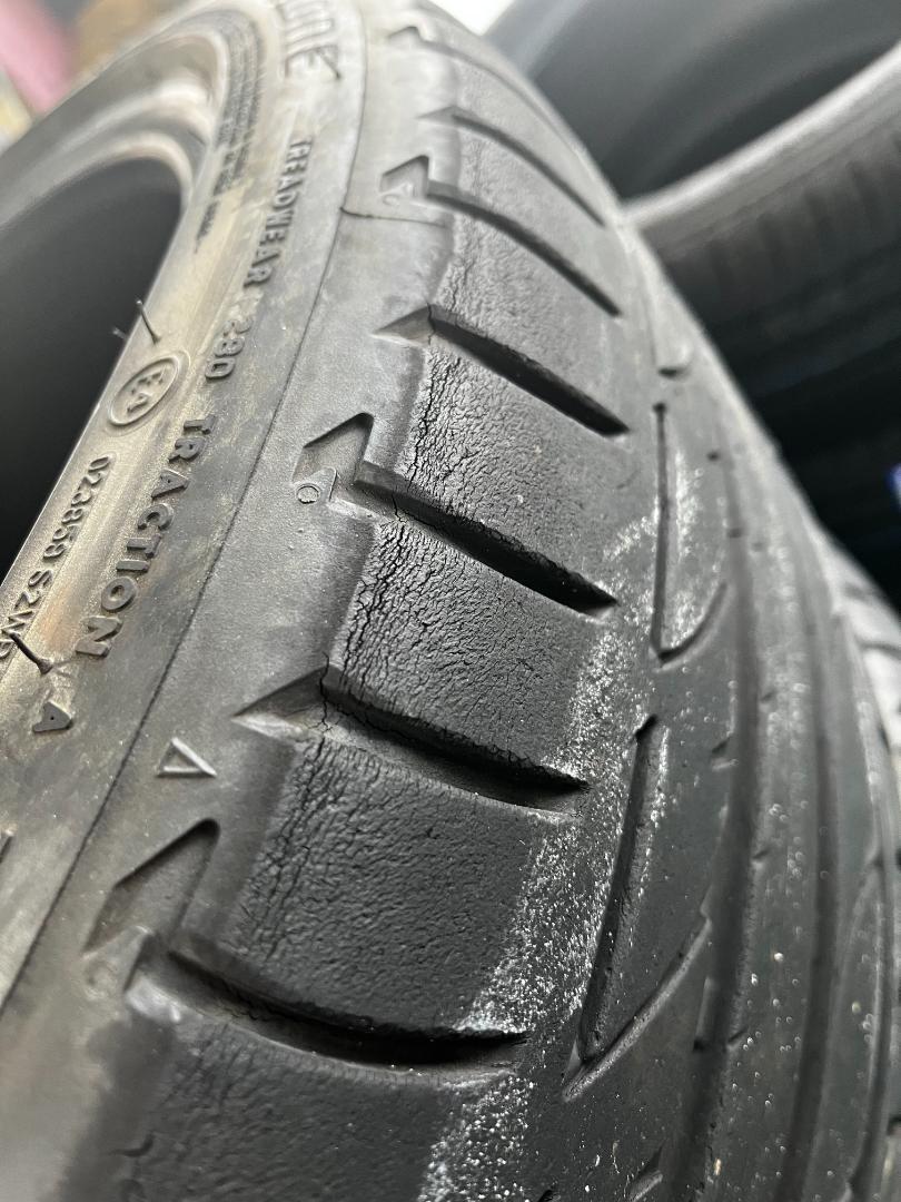 ブリヂストンタイヤ／POTENZA／225/40R19