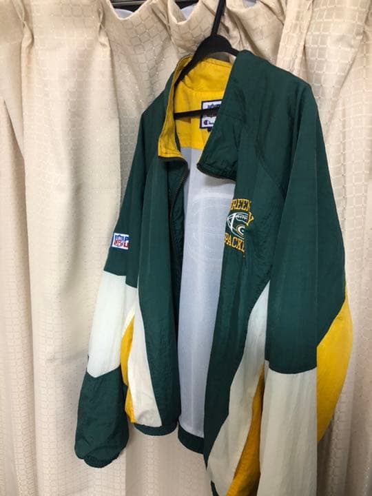 パッカーズナイロンジャケット コムドットゆうた aljaser.com.bh