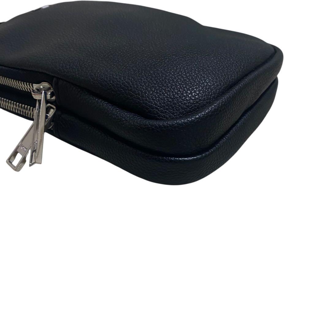 極美品 HUGO BOSS ショルダーバッグ ブラック レザー メンズ 斜め掛け