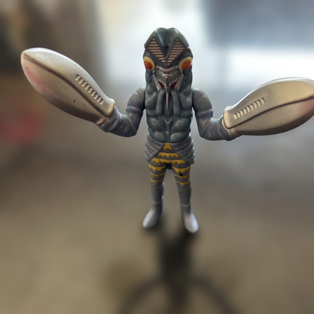 ウルトラ怪獣のバルタン星人 - メルカリ