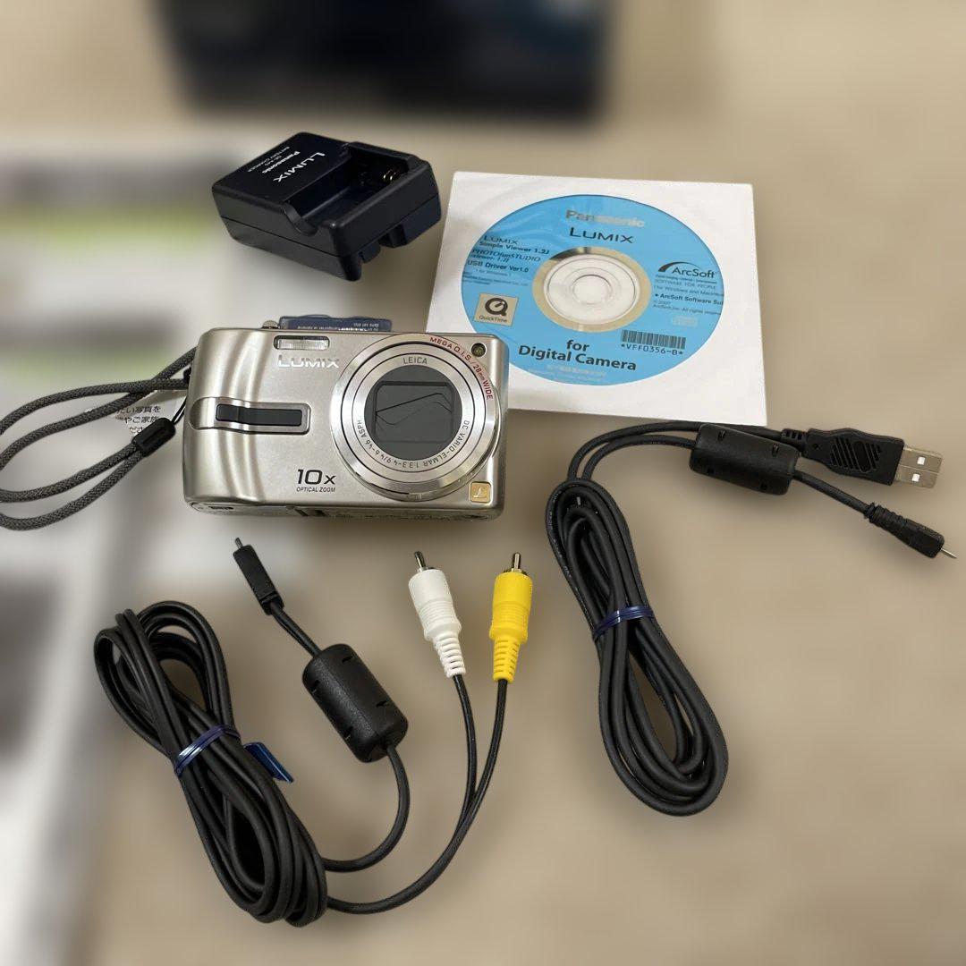 Panasonic DMC-TZ3 デジタルカメラ