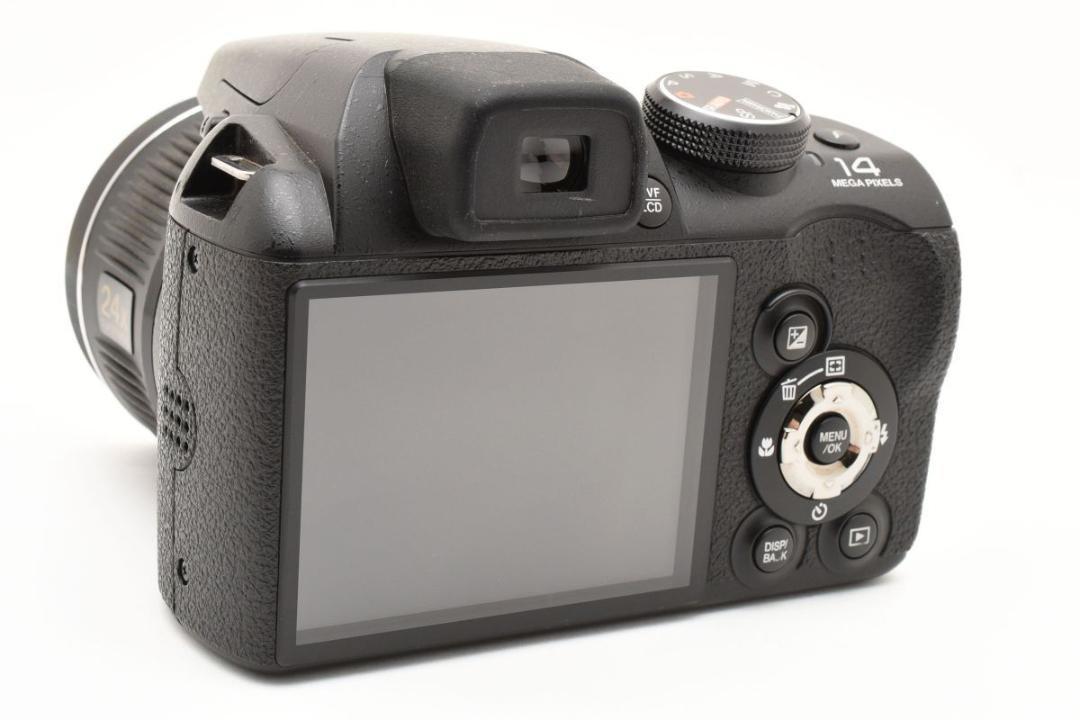 FUJIFILM Finepix S3200 コンパクト デジタルカメラ