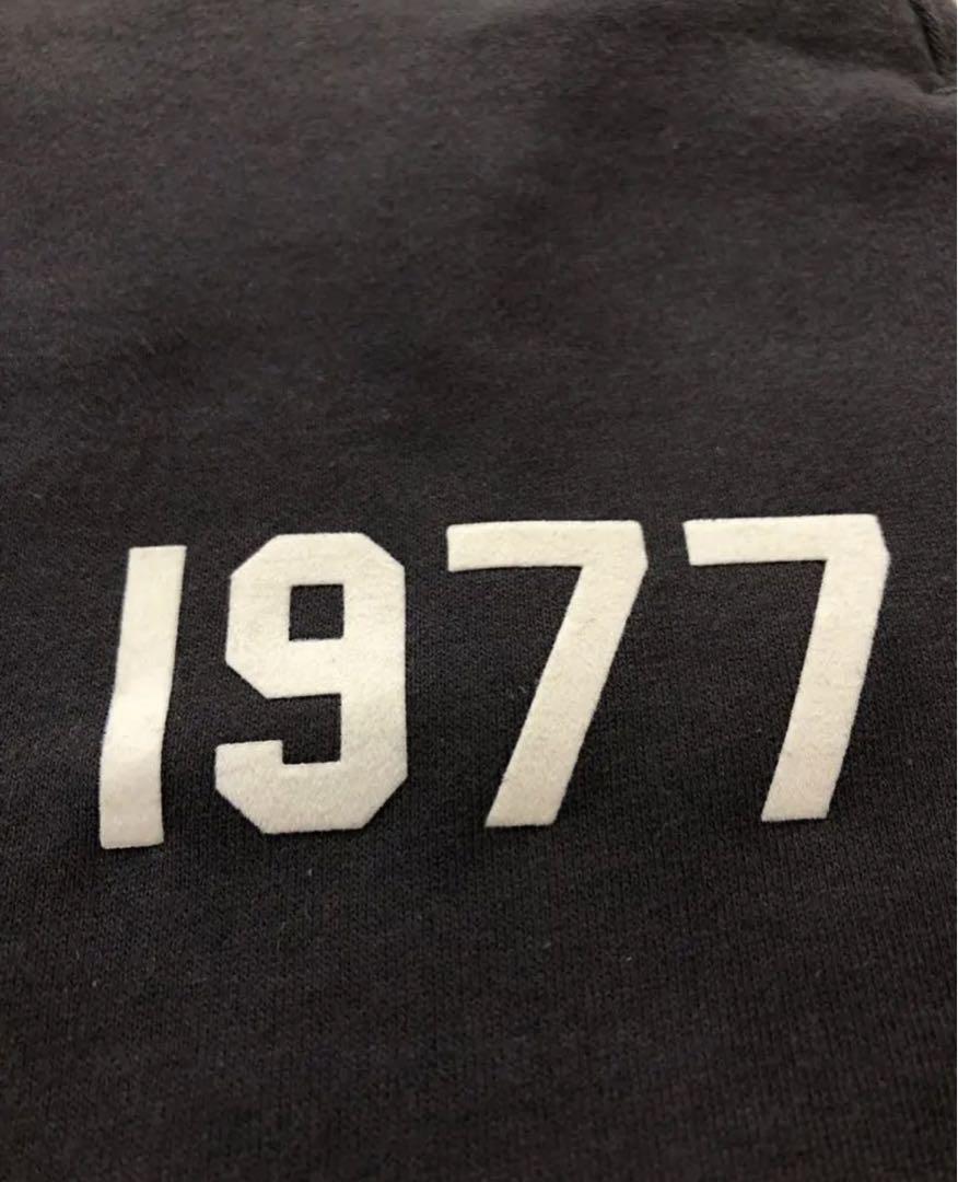 essentials 1977 パンツ