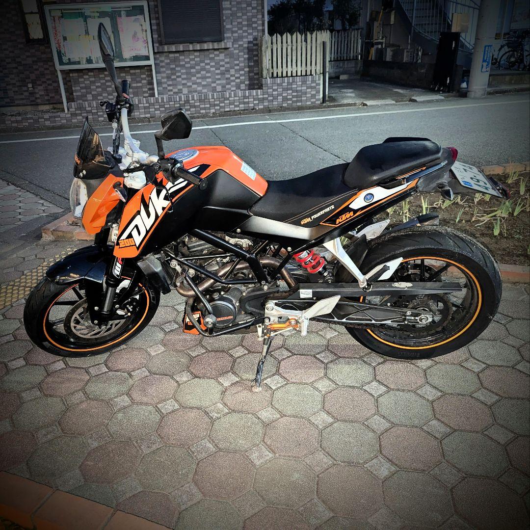 DUKE200