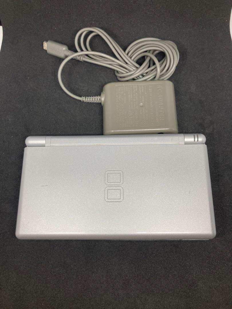 ニンテンドーDS Lite シルバー 充電器付き