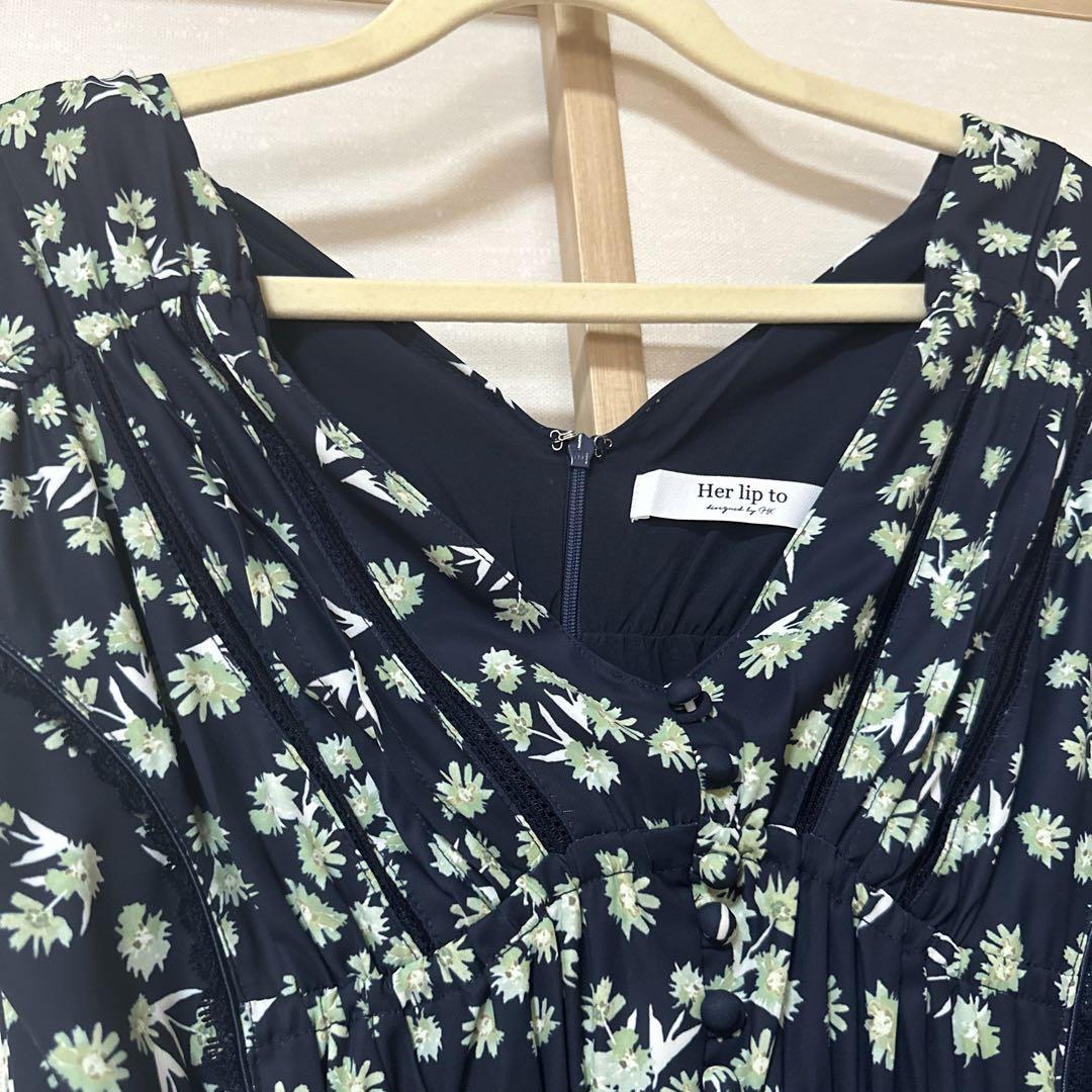 ワンピース herlipto Paris Daisy Long Dress