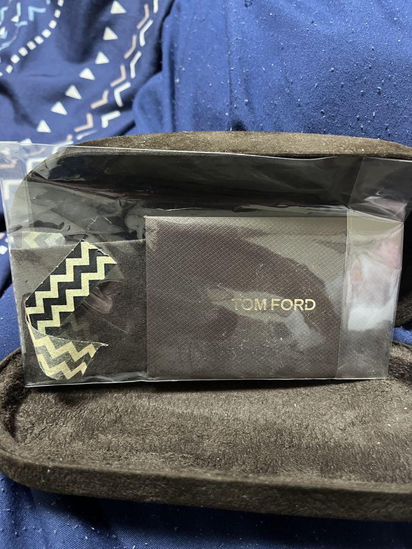 TOM FORD ブラックサングラス 1.27