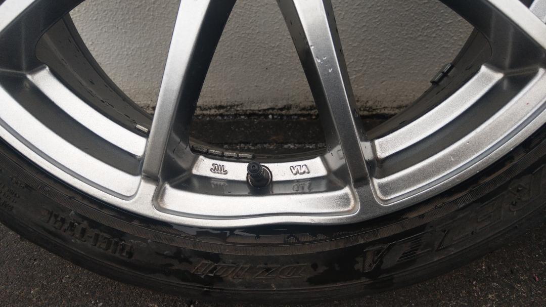 225/40R18 18インチ タイヤホイール4本セット 手渡し限定
