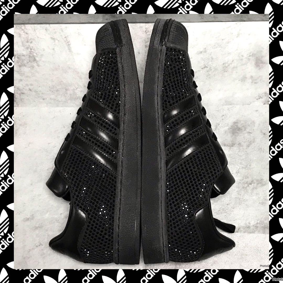 adidas × CRYSTAL LIZED SUPERSTAR スワロフスキー