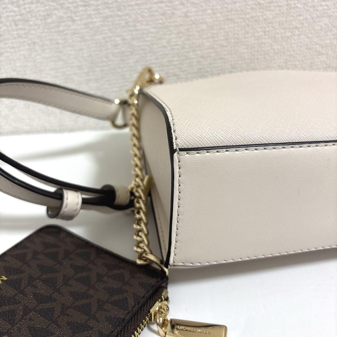 MICHAEL KORS ショルダーバック　斜めがけ可　ライトベージュ