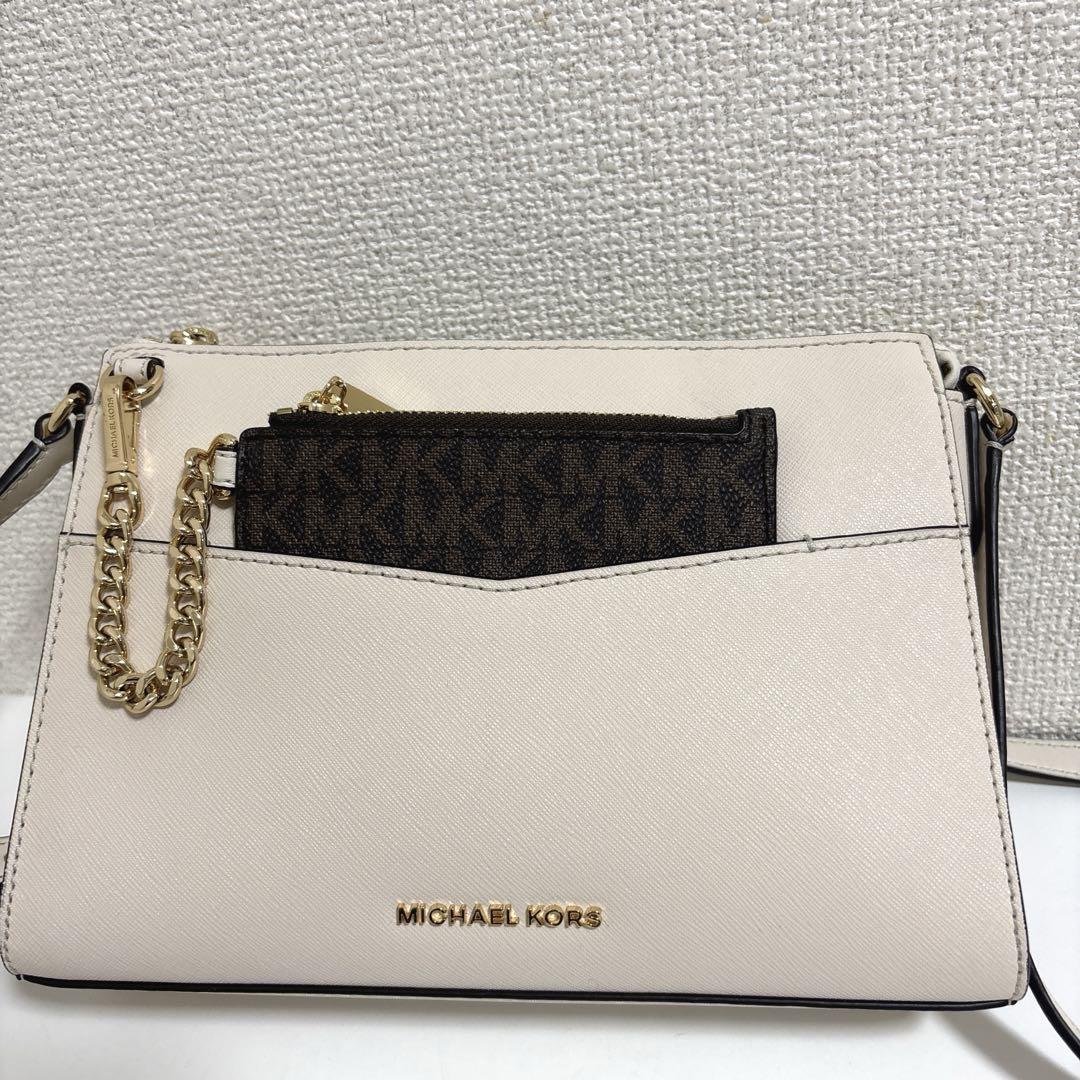 MICHAEL KORS ショルダーバック　斜めがけ可　ライトベージュ