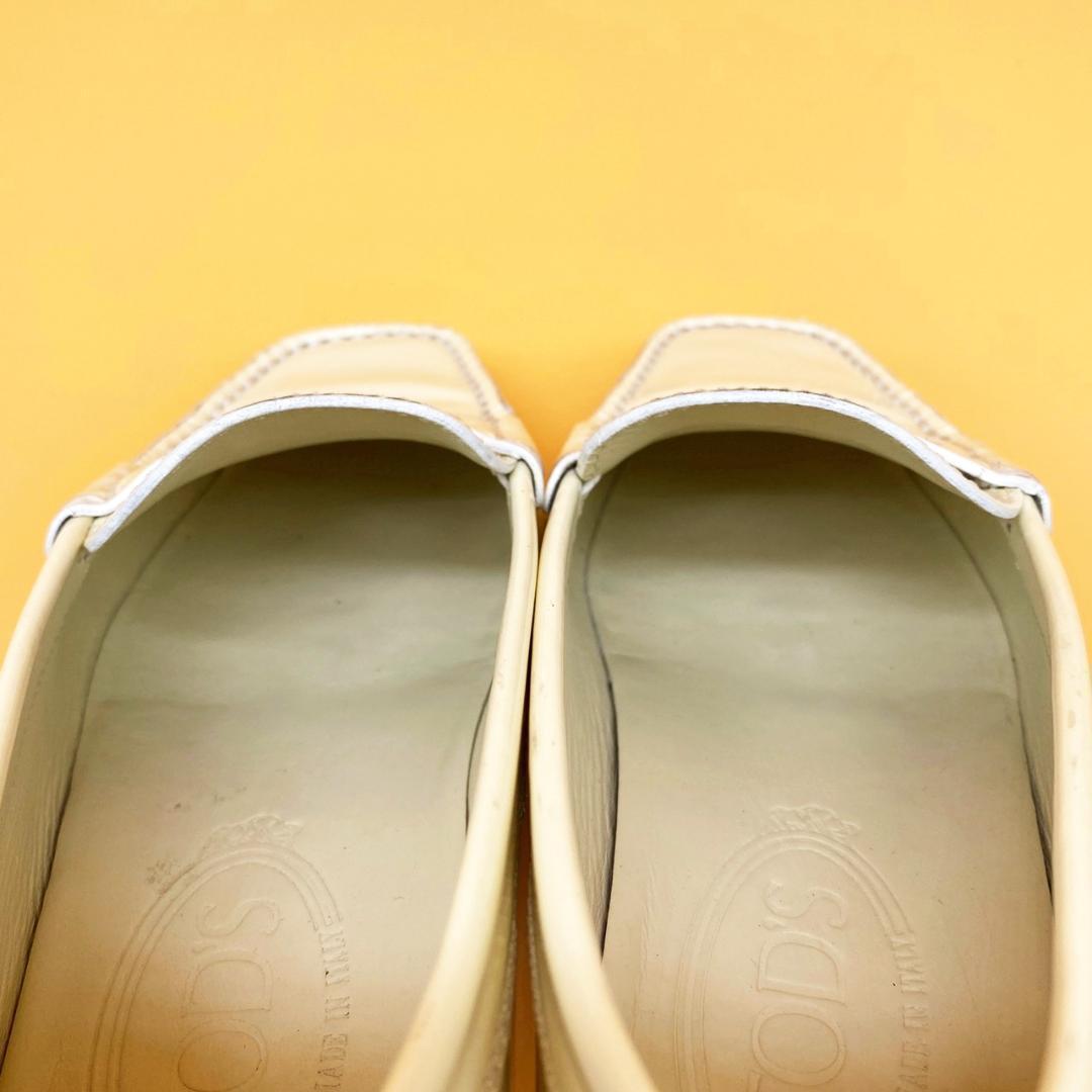 全国無料低価 TOD'S エナメル 薄めのクリーム系 レディース cTKPF-m11760237805 トッズ ゴンミーニ 35.5 格安正規品