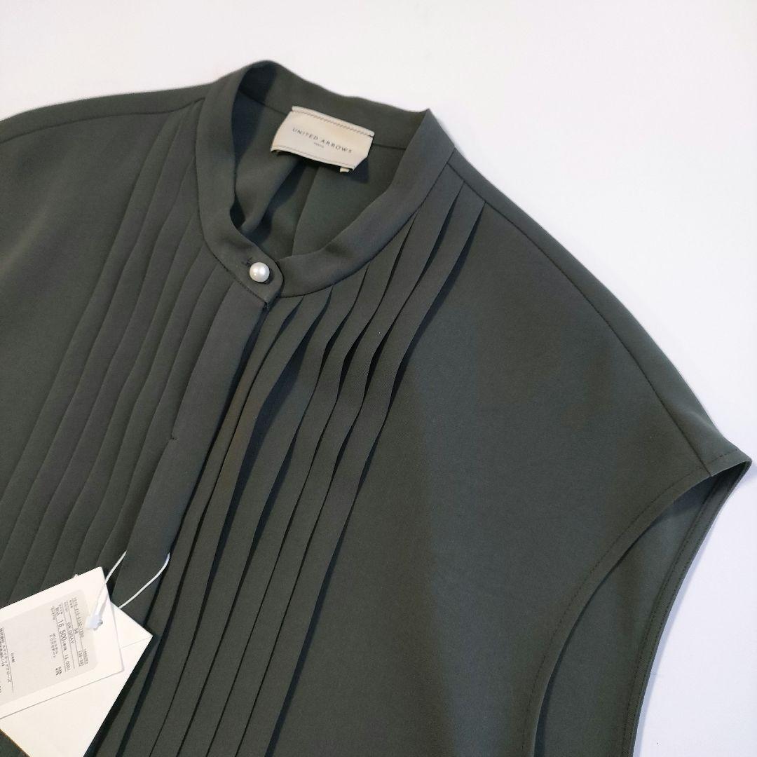 新品　人気カラー　手洗い可 UNITED ARROWS　タックブラウス