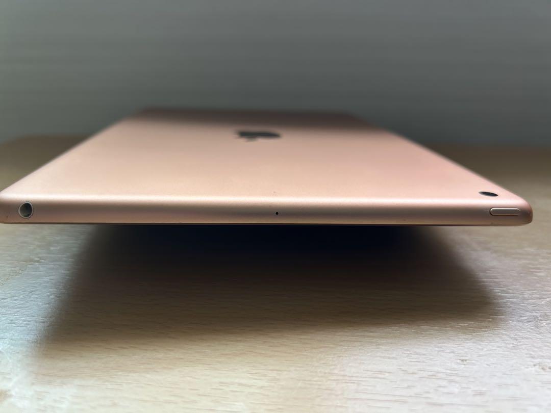 定番のお歳暮&冬ギフトの商品をすべ 第7世代 iPad 美品Apple 32GB 箱あり ケース ゴールド iPad本体