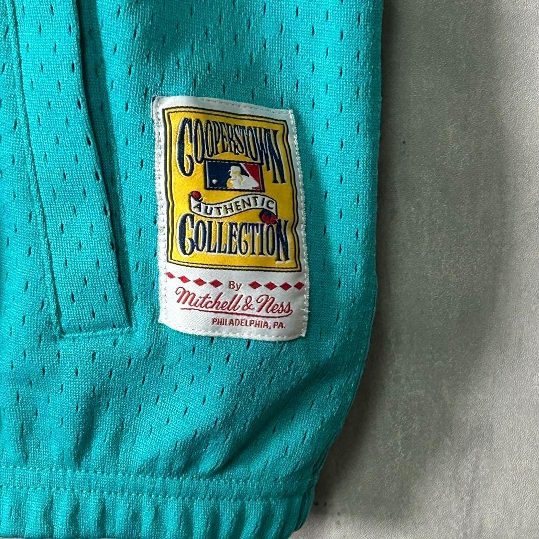 応援グッズ mitchell&ness Miami Marlins Dawson No. 8