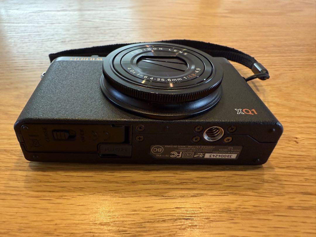 FUJIFILM XQ1 ブラック