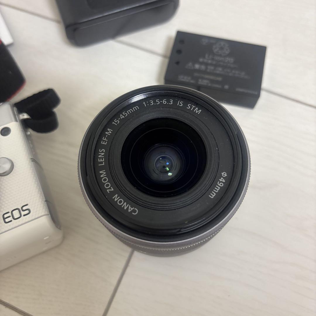 Canon EOS M100 カメラセット ホワイト