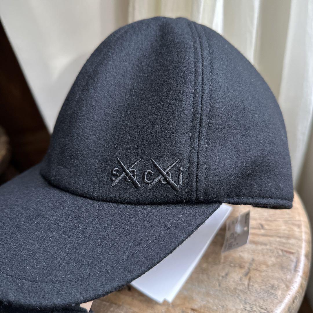 sacai kaws キャップ 黒 ウール
