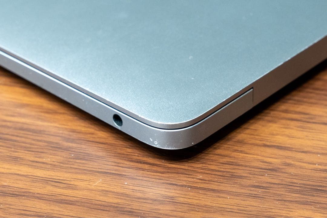 良品 M1 MacBook Air 8GB 512GB 2020モデル 良品 M1 MacBook Air 8GB 512GB 2020モデル