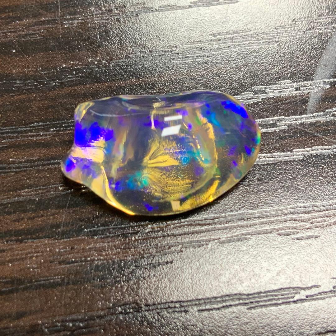 ウォーターオパール