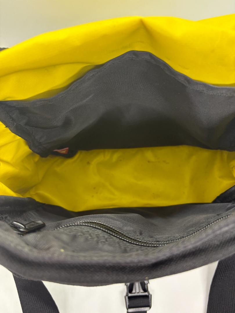 Supreme ショルダーバッグ ブラック　中古　Shoulder bag