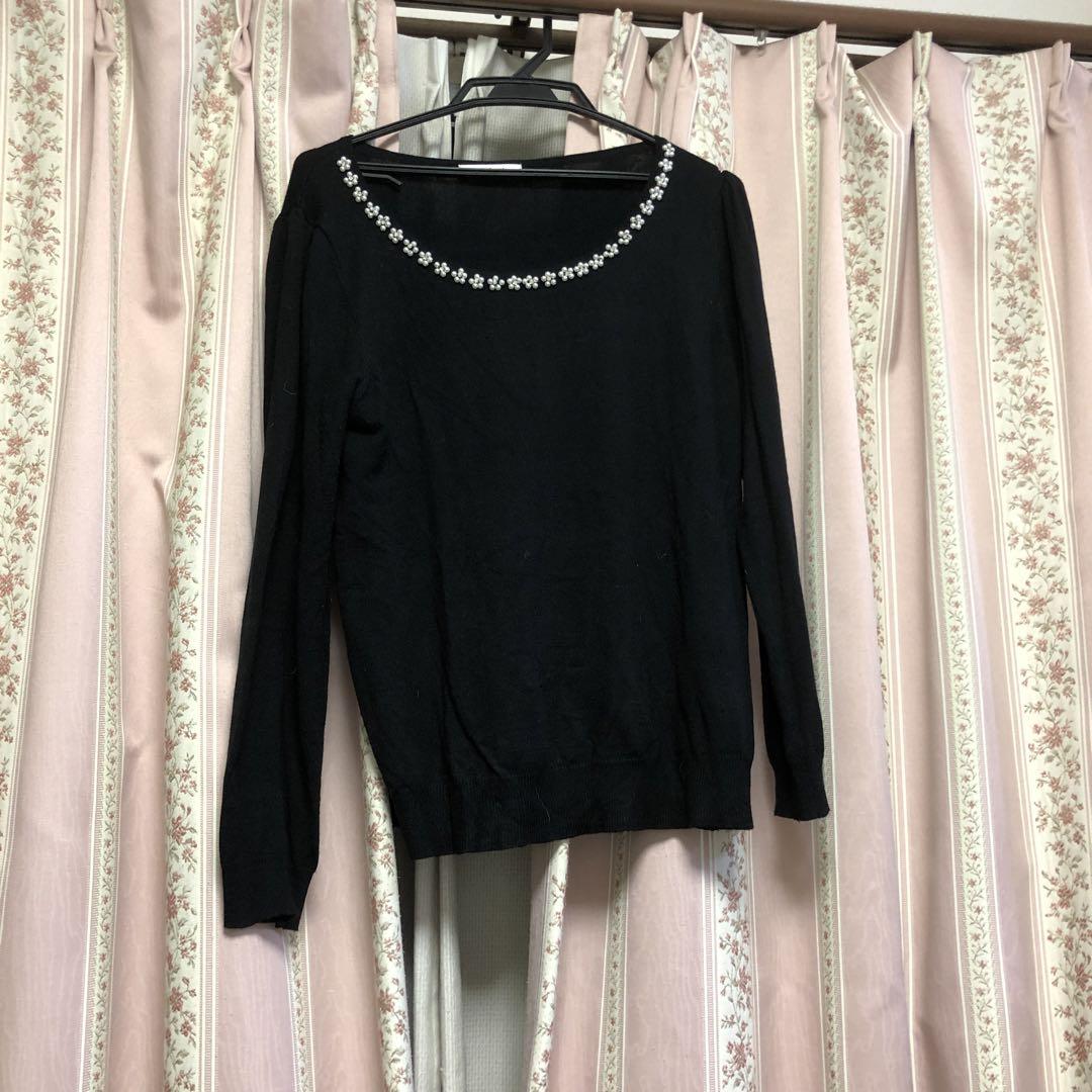 ブラック 花モチーフ 長袖ニット