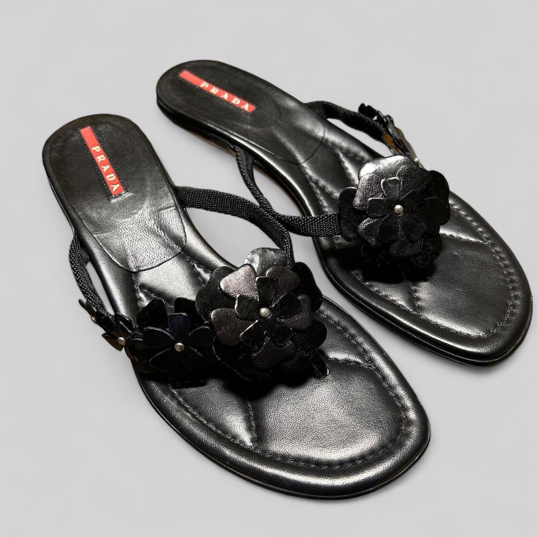 PRADA レザー サンダル サイズ36 フラワービジュー付き
