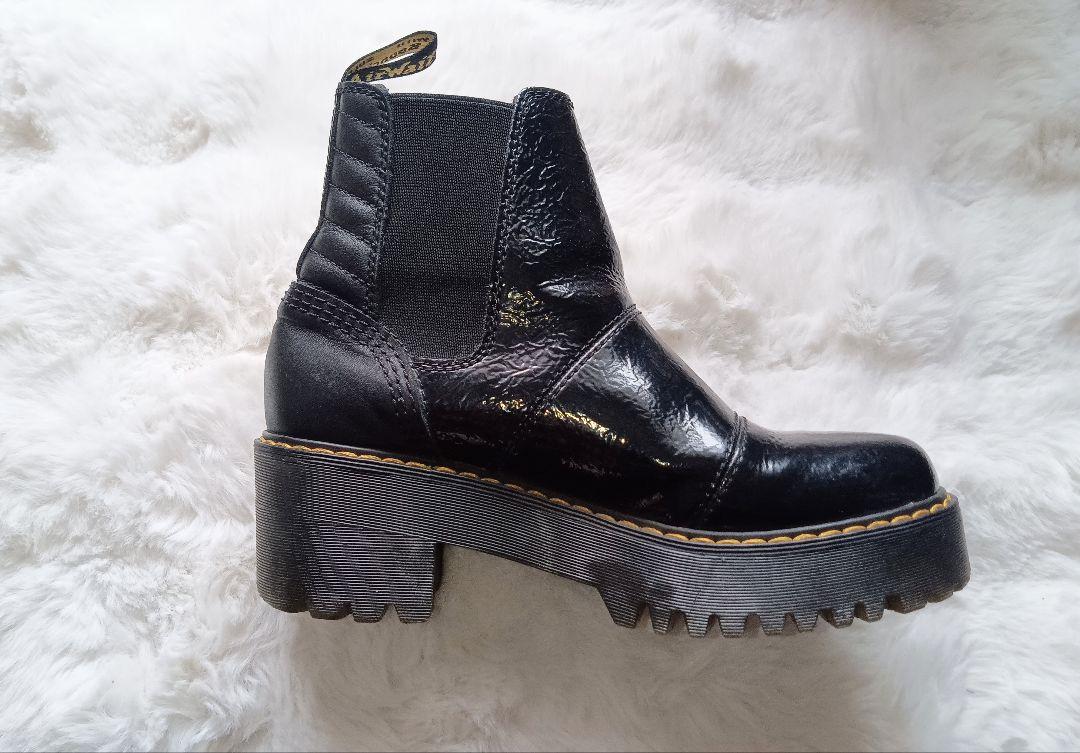 Rozalie Distressed Patent Heeled Chelsea Boots in Black | Dr