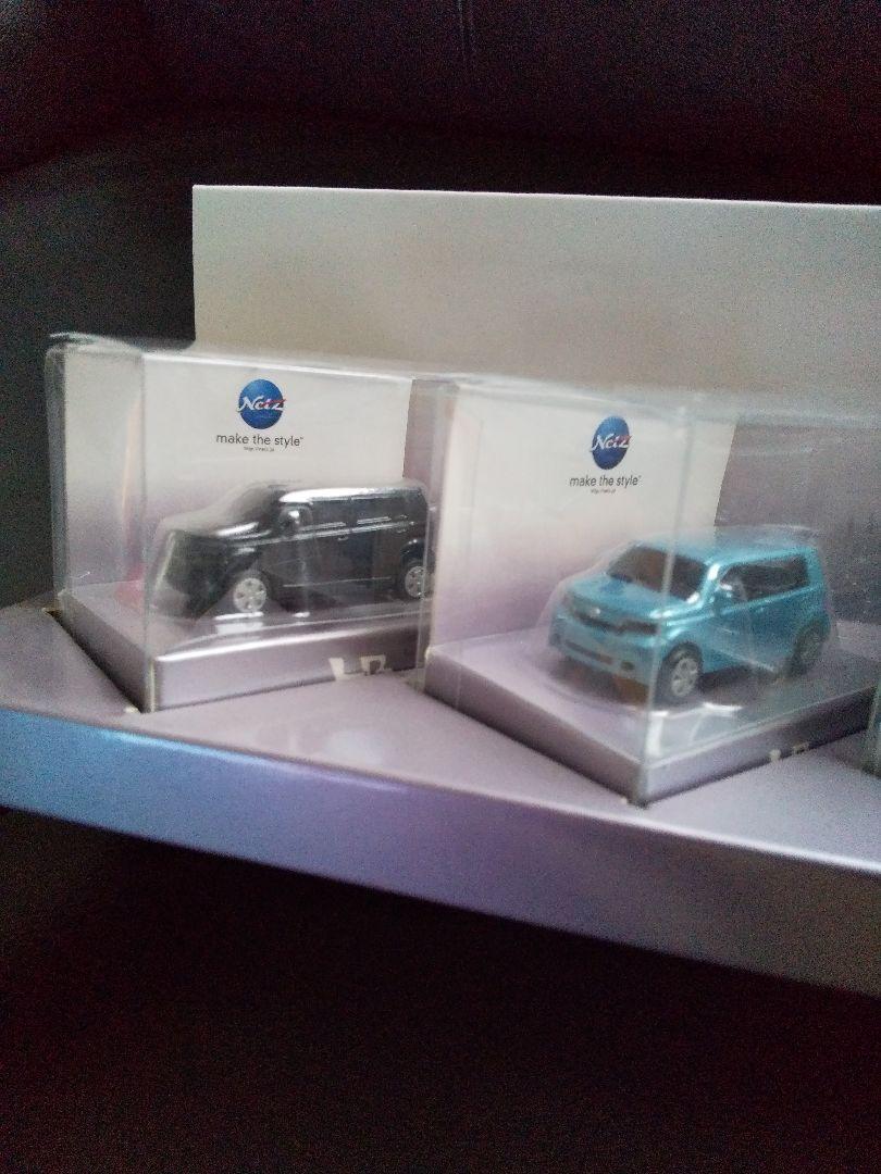 新品！ トヨタ bB プルバックカー 5台セット 台座付き 非売品