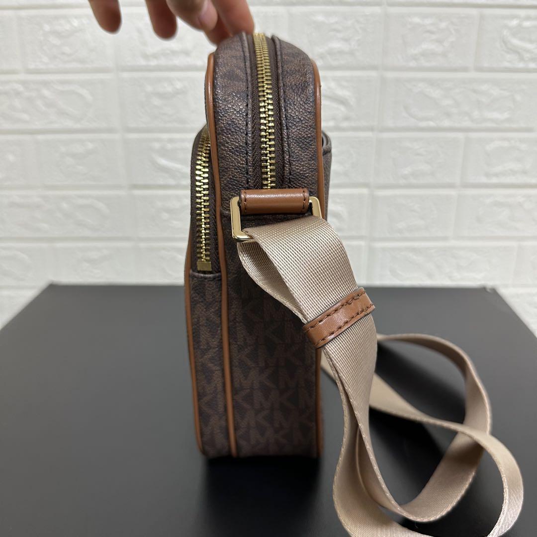 MICHAEL KORS モノグラムショルダーバッグ - メルカリ